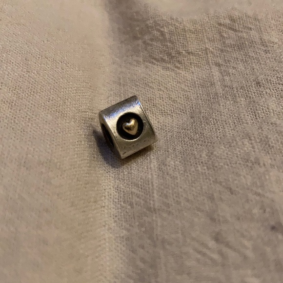 ✨PANDORA✨ heart of gold charm - Picture 1 of 2